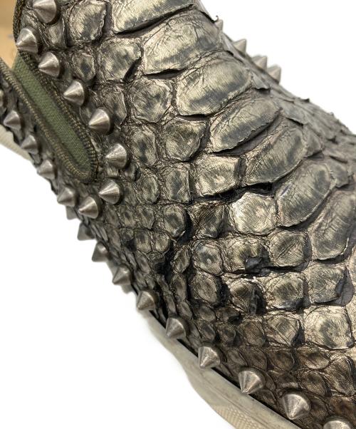 Christian Louboutin（クリスチャン・ルブタン）Christian Louboutin (クリスチャン・ルブタン) スリッポン グレー サイズ:不明の古着・服飾アイテム