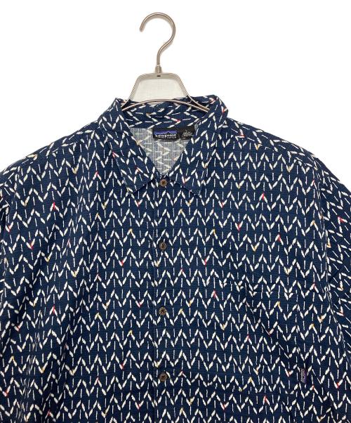 Patagonia（パタゴニア）Patagonia (パタゴニア) ACシャツ　カスリ柄　半袖シャツ ネイビー サイズ:Lの古着・服飾アイテム