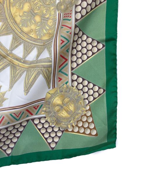 HERMES（エルメス）HERMES (エルメス) カレ90　シルクスカーフ 黄緑の古着・服飾アイテム