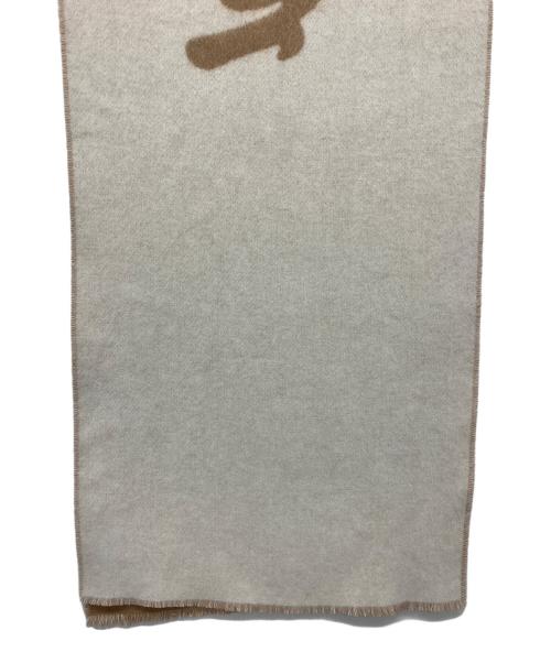 maison kitsune（メゾンキツネ）MAISON KITSUNE (メゾンキツネ) ハンドライティング スカーフ ベージュの古着・服飾アイテム