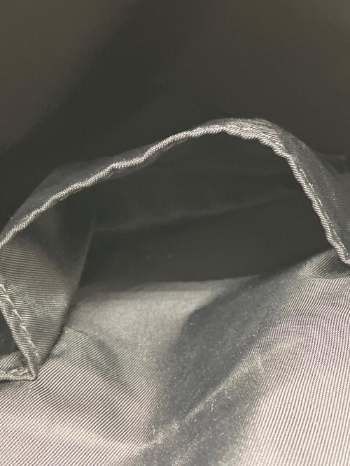 GUCCI（グッチ）GUCCI (グッチ) ナイロンショルダーバッグ ブラックの古着・服飾アイテム