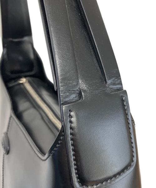 TOD'S（トッズ）TOD'S (トッズ) ワンショルダーバッグ ブラックの古着・服飾アイテム