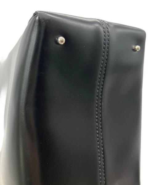 TOD'S（トッズ）TOD'S (トッズ) ワンショルダーバッグ ブラックの古着・服飾アイテム