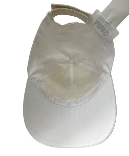 MM6 Maison Margiela（エムエムシックスメゾンマルジェラ）MM6 Maison Margiela (エムエムシックスメゾンマルジェラ) キャップ ホワイトの古着・服飾アイテム