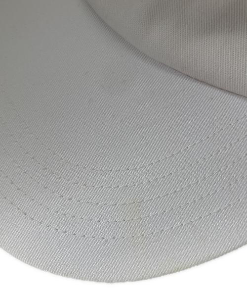 MM6 Maison Margiela（エムエムシックスメゾンマルジェラ）MM6 Maison Margiela (エムエムシックスメゾンマルジェラ) キャップ ホワイトの古着・服飾アイテム