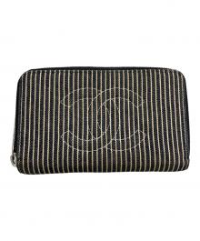 CHANEL（シャネル）の古着「コンパクトウォレット」｜ベージュ×ブラック