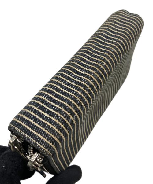 CHANEL（シャネル）CHANEL (シャネル) コンパクトウォレット ベージュ×ブラックの古着・服飾アイテム