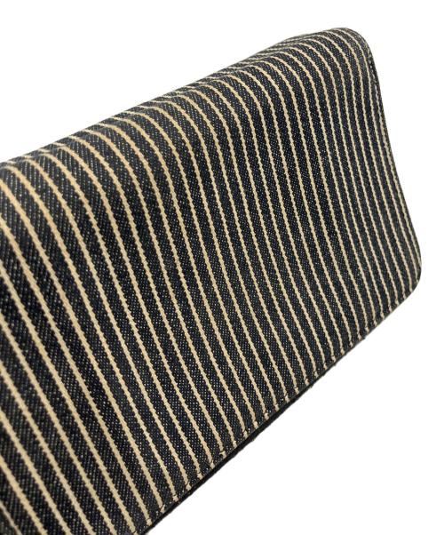 CHANEL（シャネル）CHANEL (シャネル) コンパクトウォレット ベージュ×ブラックの古着・服飾アイテム