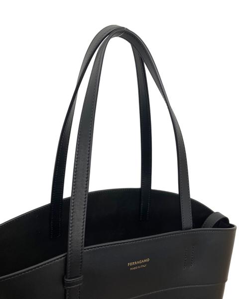 Ferragamo（フェラガモ）Ferragamo (フェラガモ) トートバッグ ブラックの古着・服飾アイテム