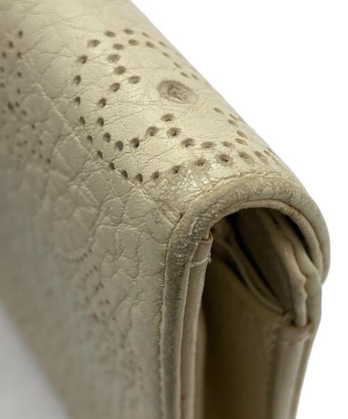 LOUIS VUITTON（ルイ ヴィトン）LOUIS VUITTON (ルイ ヴィトン) モノグラムマヒナ　ポルトフォイユ アメリア　長財布 アイボリーの古着・服飾アイテム