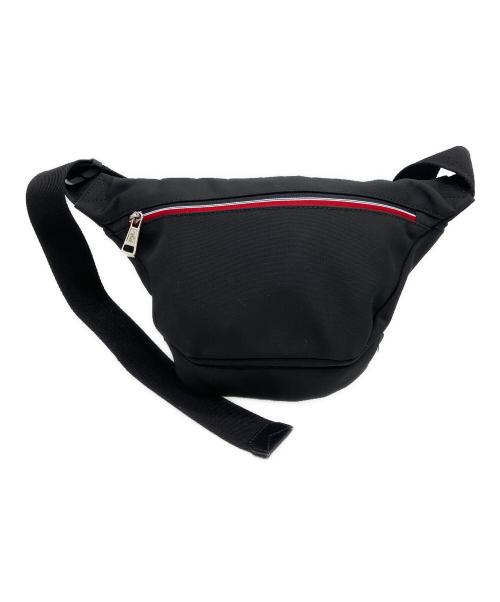MONCLER（モンクレール）MONCLER (モンクレール) MONCLER Durance ベルトバッグ ブラック×レッドの古着・服飾アイテム