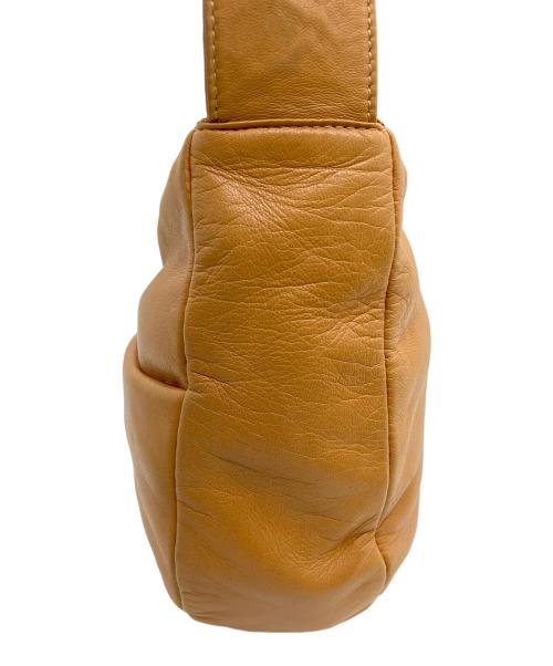 LOEWE（ロエベ）LOEWE (ロエベ) ショルダーバッグ キャメルの古着・服飾アイテム
