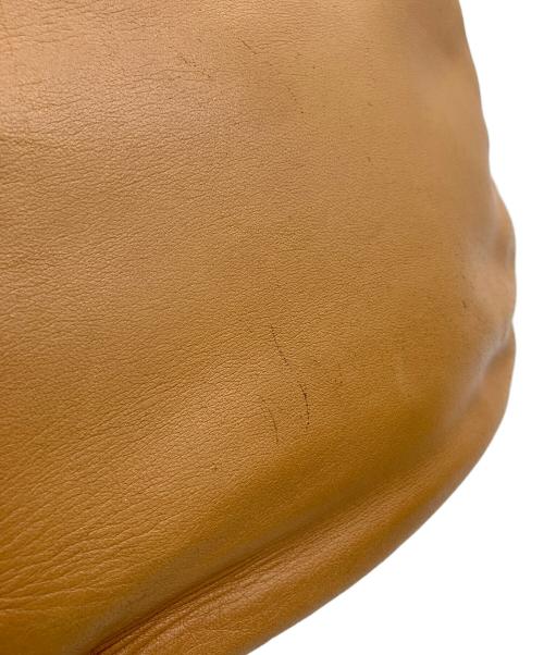 LOEWE（ロエベ）LOEWE (ロエベ) ショルダーバッグ キャメルの古着・服飾アイテム