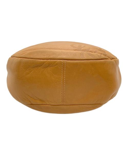 LOEWE（ロエベ）LOEWE (ロエベ) ショルダーバッグ キャメルの古着・服飾アイテム