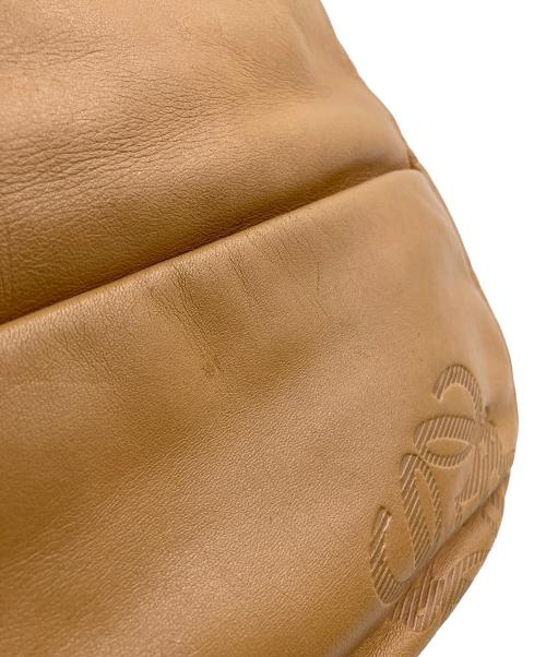 LOEWE（ロエベ）LOEWE (ロエベ) ショルダーバッグ キャメルの古着・服飾アイテム