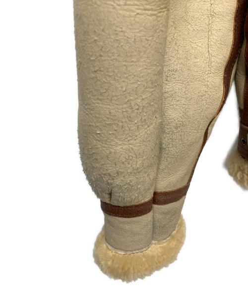 AVIREX（アヴィレックス）AVIREX (アヴィレックス) ムートンジャケット ベージュ サイズ:36の古着・服飾アイテム