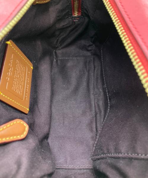 COACH（コーチ）COACH (コーチ) シグネチャー ショルダーバッグ ブラウン×レッドの古着・服飾アイテム