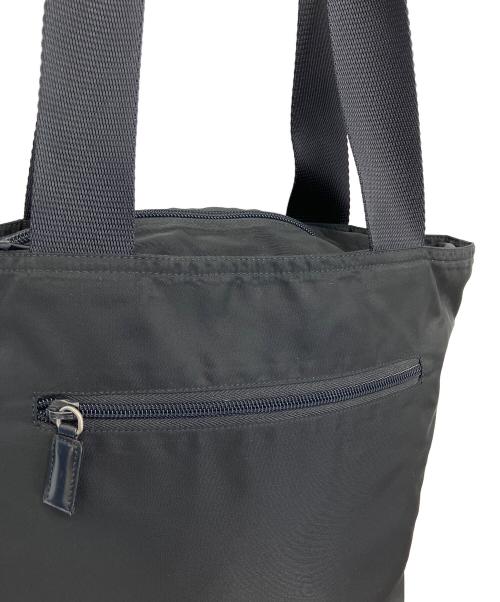 PRADA（プラダ）PRADA (プラダ) ナイロントートバッグ ブラックの古着・服飾アイテム