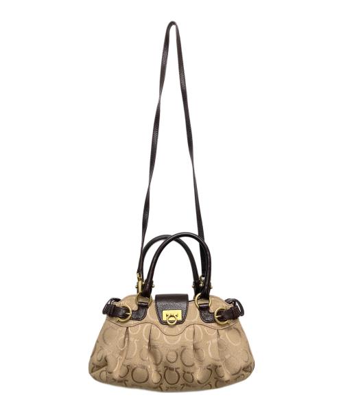 Salvatore Ferragamo（サルヴァトーレ フェラガモ）Salvatore Ferragamo (サルヴァトーレ フェラガモ) ガンチーニ ベージュの古着・服飾アイテム