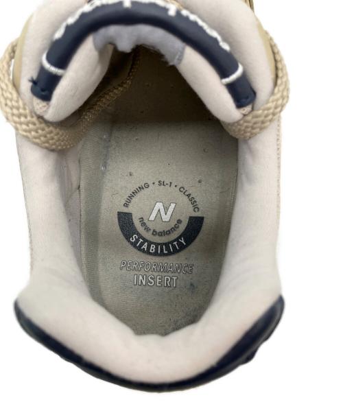 NEW BALANCE（ニューバランス）NEW BALANCE (ニューバランス) ローカットスニーカー ベージュ サイズ:US 9の古着・服飾アイテム