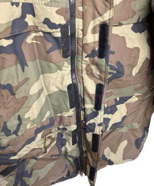 THE NORTH FACE（ザ ノース フェイス）THE NORTH FACE (ザ ノース フェイス) ダウンジャケット カーキ×ブラウン サイズ:不明の古着・服飾アイテム