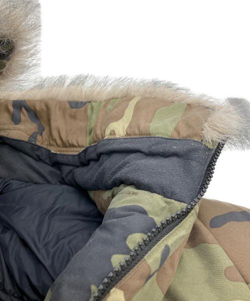 THE NORTH FACE（ザ ノース フェイス）THE NORTH FACE (ザ ノース フェイス) ダウンジャケット カーキ×ブラウン サイズ:不明の古着・服飾アイテム