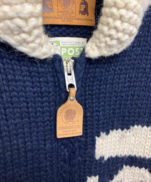 POST OVERALLS（ポストオーバーオールズ）POST OVERALLS (ポストオーバーオールズ) CANADIAN SWEATER (カナディアンセーター) A BATHING APE (ア ベイシング エイプ) ニットジャケット ベージュ×ネイビー サイズ:不明の古着・服飾アイテム