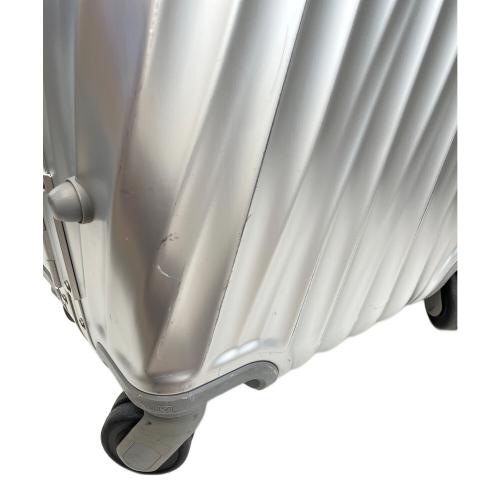 TUMI（トゥミ）TUMI (トゥミ) キャリーバッグ シルバー 19 DEGREE ALUMINUM 19 DEGREE ALUMINUMの古着・服飾アイテム