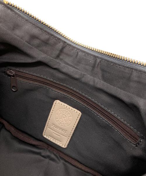russet（ラシット）russet (ラシット) ハーフムーンワンショルダーバッグ グレー 未使用品の古着・服飾アイテム