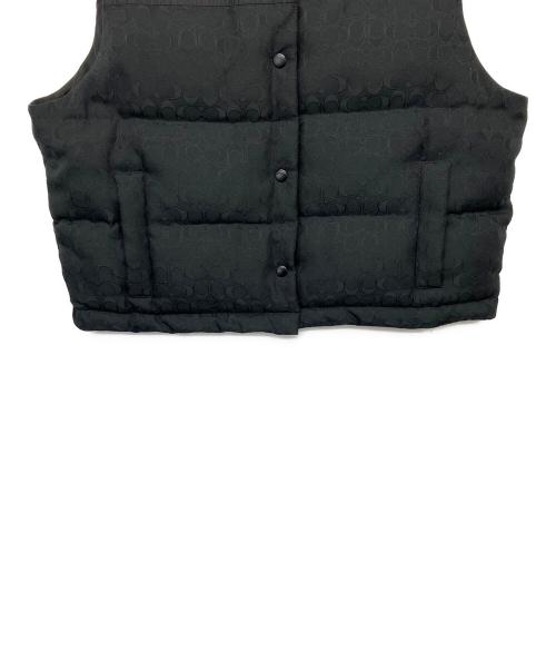 COACH（コーチ）COACH (コーチ) シグネチャーダウンベスト ブラック サイズ:Lの古着・服飾アイテム