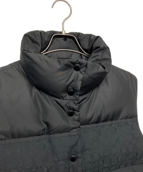 COACH（コーチ）COACH (コーチ) シグネチャーダウンベスト ブラック サイズ:Lの古着・服飾アイテム