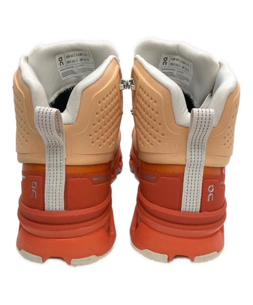 on（オン）on (オン) Cloudrock 2 Waterproof  オレンジ サイズ:24.5cmの古着・服飾アイテム