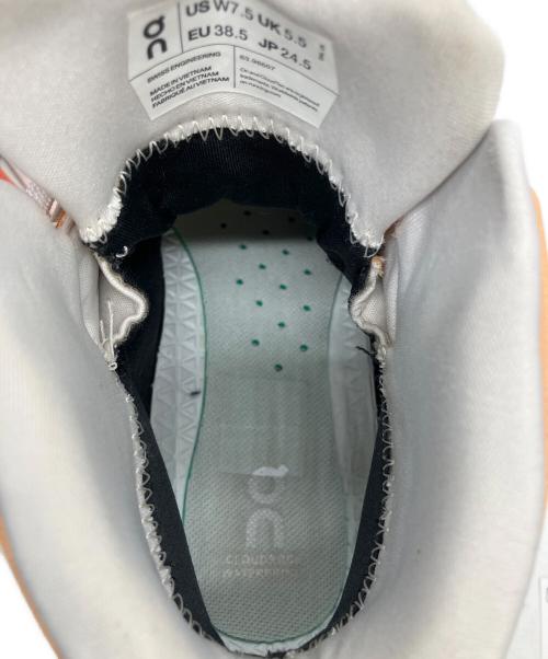 on（オン）on (オン) Cloudrock 2 Waterproof  オレンジ サイズ:24.5cmの古着・服飾アイテム