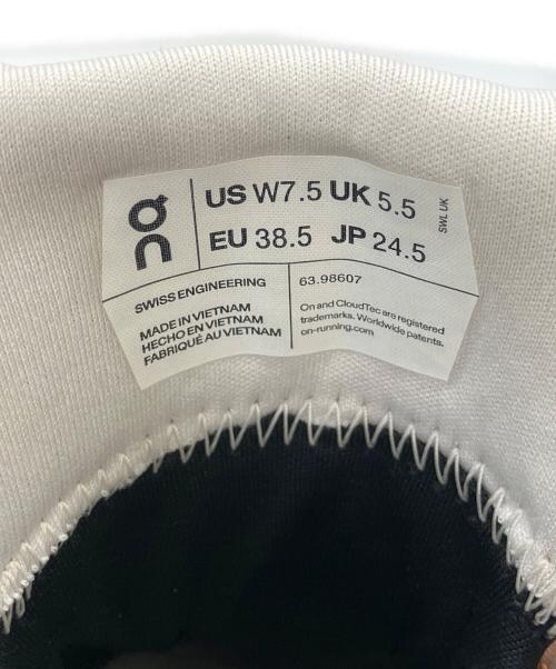 on（オン）on (オン) Cloudrock 2 Waterproof  オレンジ サイズ:24.5cmの古着・服飾アイテム