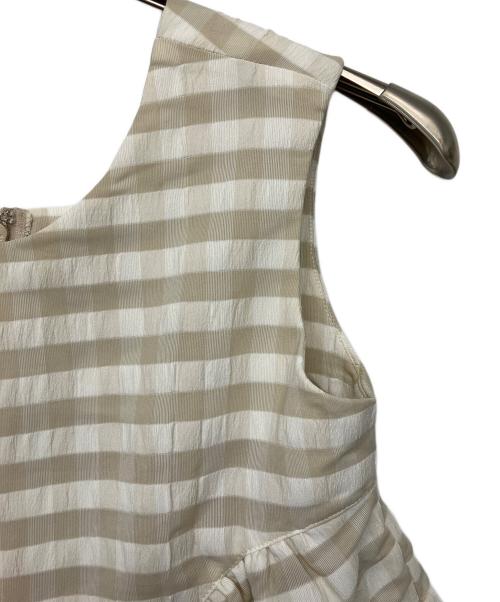 anuans（アニュアンス）anuans (アニュアンス) プレイドダブルフリルブラウス ベージュ サイズ:Freeの古着・服飾アイテム