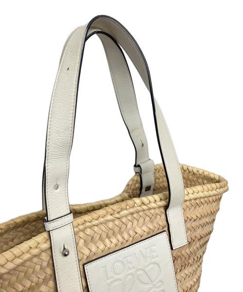 LOEWE（ロエベ）LOEWE (ロエベ) バスケットバッグ スモール(ヤシの葉＆カーフ) ベージュの古着・服飾アイテム