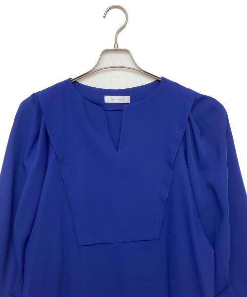 ADORE（アドーア）ADORE (アドーア) ドライクールジョーゼットブラウス ブルー サイズ:38 未使用品の古着・服飾アイテム