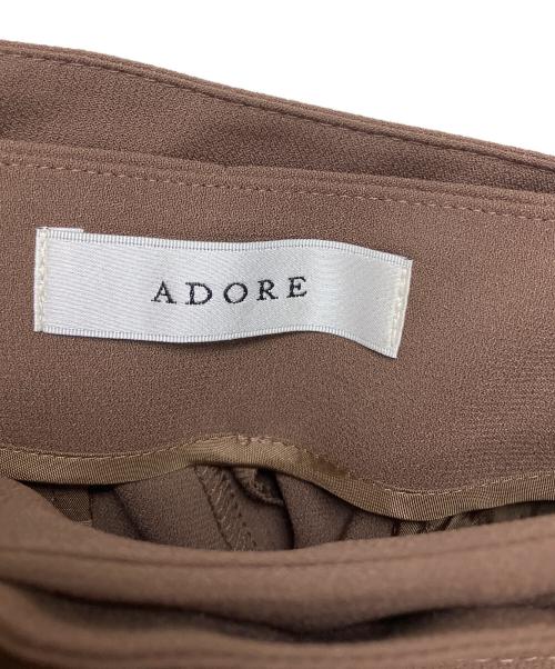 ADORE（アドーア）ADORE (アドーア) プリーツレイヤードボトム ブラウン サイズ:96cm (W38) 未使用品の古着・服飾アイテム