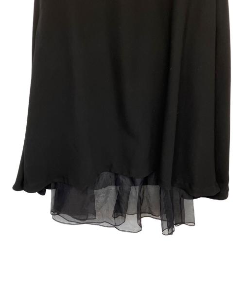 ENFOLD（エンフォルド）ENFOLD (エンフォルド) バックサテンジョーゼットアシンメフレアドレス ブラック サイズ:38の古着・服飾アイテム