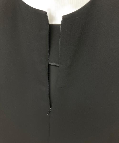 ENFOLD（エンフォルド）ENFOLD (エンフォルド) バックサテンジョーゼットアシンメフレアドレス ブラック サイズ:38の古着・服飾アイテム