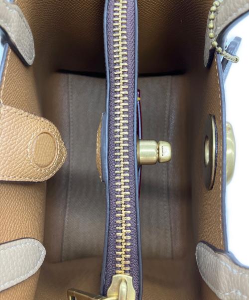 COACH（コーチ）COACH (コーチ) 2WAYバッグ ホワイト×アイボリーの古着・服飾アイテム