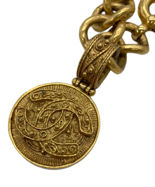 CHANEL（シャネル）CHANEL (シャネル) ココマークコインチャームブレスレット ゴールドカラーの古着・服飾アイテム