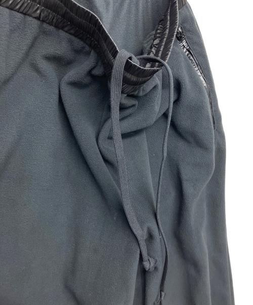 UNDERCOVER（アンダーカバー）UNDERCOVER (アンダーカバー) FRAGMENTS (フラグメント) UC2E9503　Fleece Pants ブラック サイズ:３の古着・服飾アイテム