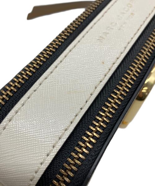 MARC JACOBS（マークジェイコブス）MARC JACOBS (マークジェイコブス) ザスナップショット ベージュの古着・服飾アイテム