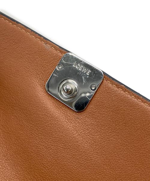 LOEWE（ロエベ）LOEWE (ロエベ) トライフォールドウォレット ペブルグレイン 2つ折り財布 ブラウンの古着・服飾アイテム