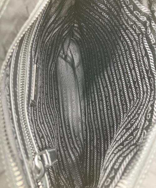 PRADA（プラダ）PRADA (プラダ) ナイロンショルダーバッグ ブラックの古着・服飾アイテム