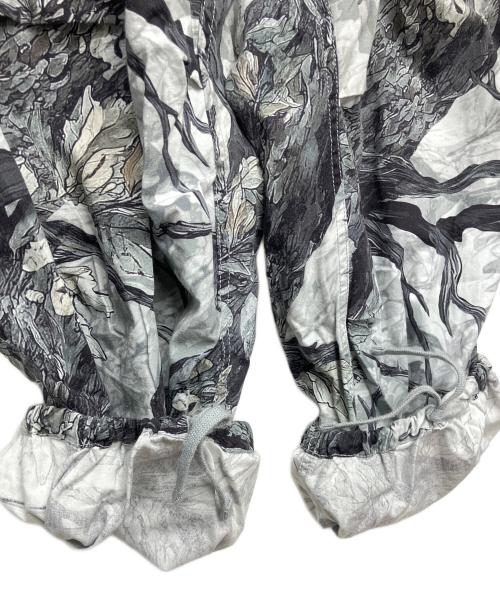 A BATHING APE（ア ベイシング エイプ）A BATHING APE (ア ベイシング エイプ) TREE EDGE CAMO CARGO PANTS 24AW ホワイト×ブラック サイズ:L　の古着・服飾アイテム