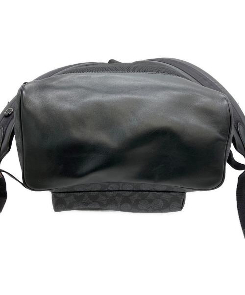 COACH（コーチ）COACH (コーチ) シグネチャー アカデミーバックパック ブラックの古着・服飾アイテム