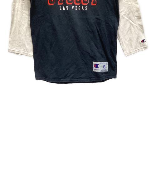 Champion（チャンピオン）Champion (チャンピオン) stussy (ステューシー) 長袖カットソー ブラック×ホワイト サイズ:Sの古着・服飾アイテム