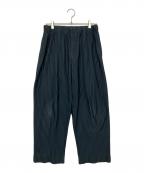 HOMME PLISSE ISSEY MIYAKEオム プリッセ イッセイ ミヤケ）の古着「プリーツパンツ」｜グリーン